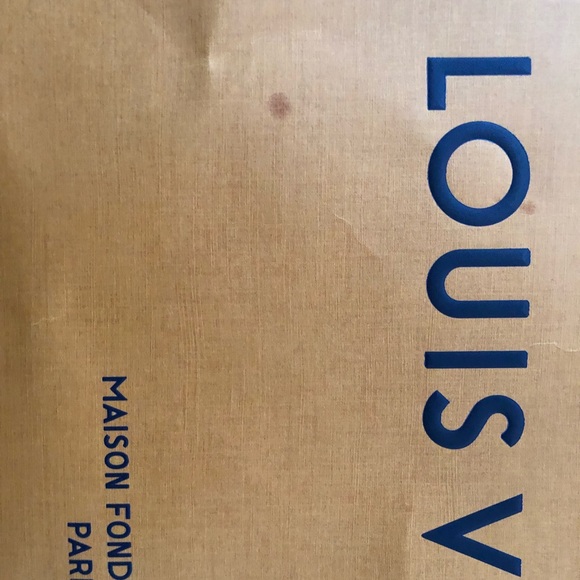 Large Louis Vuitton Bag in Excellent Condition - Picture 5 of 5